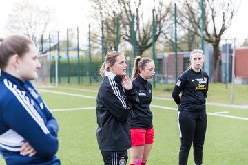 Bild 23 - Co-Trainerin der Frauen Nationalmannschaft Britta Carlson in Wahlstedt